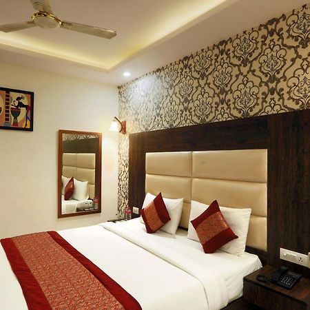 Hotel Qualia Suites At Delhi Airport New Delhi Buitenkant foto