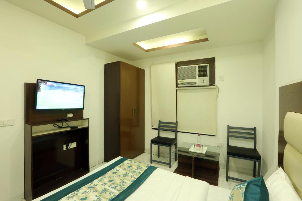 Hotel Qualia Suites At Delhi Airport New Delhi Buitenkant foto