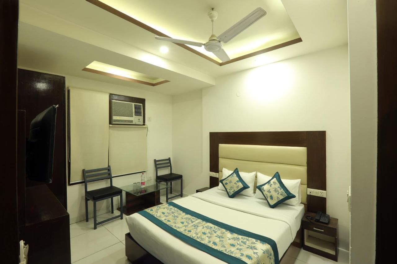 Hotel Qualia Suites At Delhi Airport New Delhi Buitenkant foto