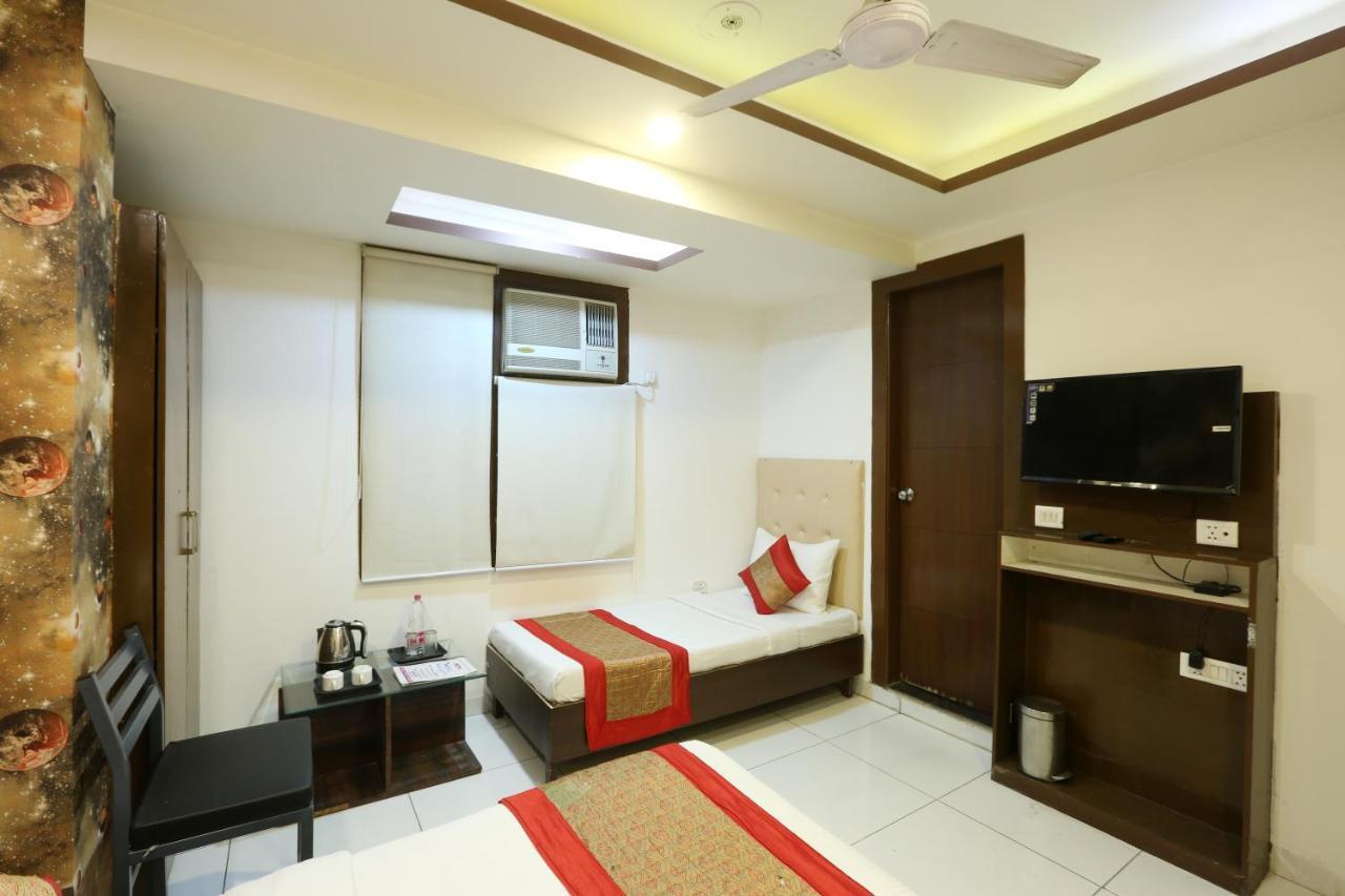 Hotel Qualia Suites At Delhi Airport New Delhi Buitenkant foto