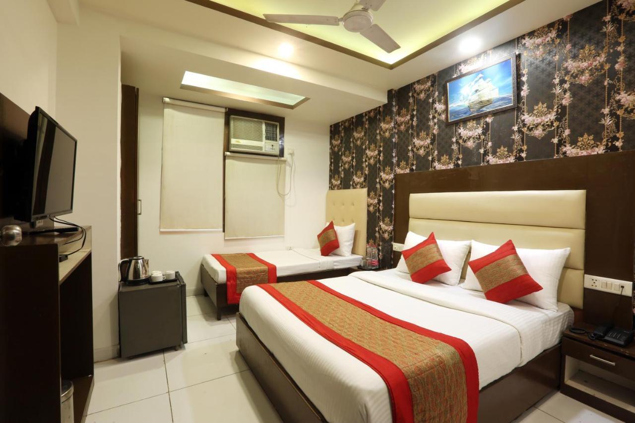 Hotel Qualia Suites At Delhi Airport New Delhi Buitenkant foto